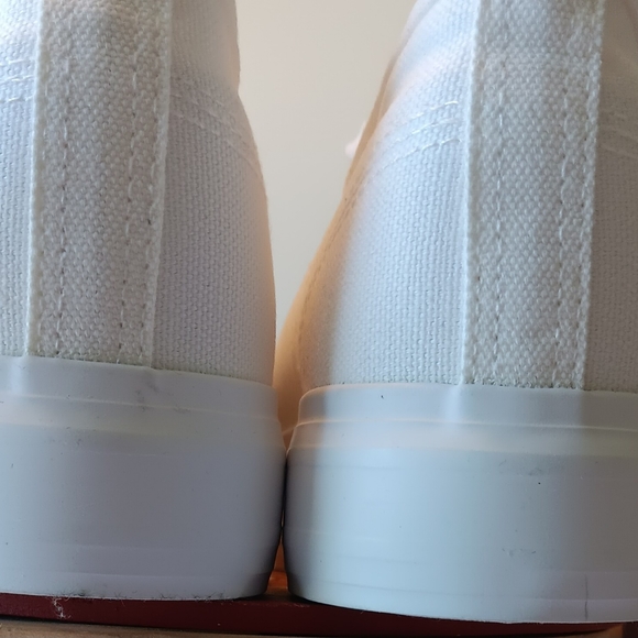 ALOHA ISLAND PUMPKIN SEED SNEAKERS - Picture 4 of 4